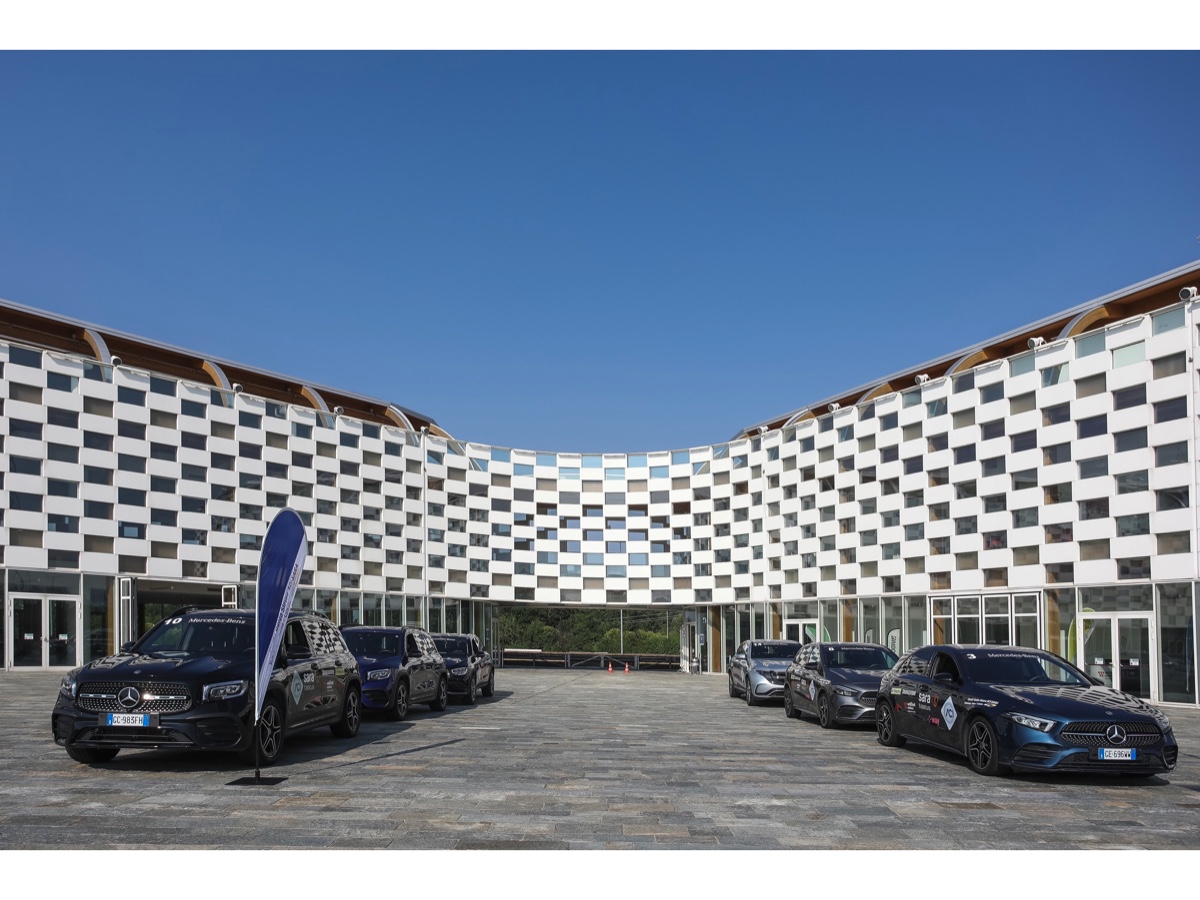 Mercedes-Benz Italia centri guida sicura ACI-Sara